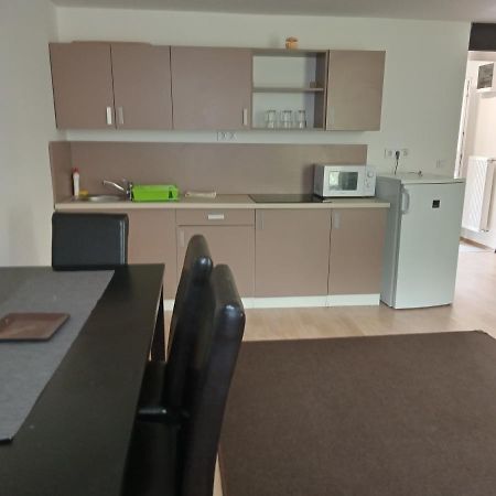 Tiszaliget Apartman Es Szallo Solnok Dış mekan fotoğraf