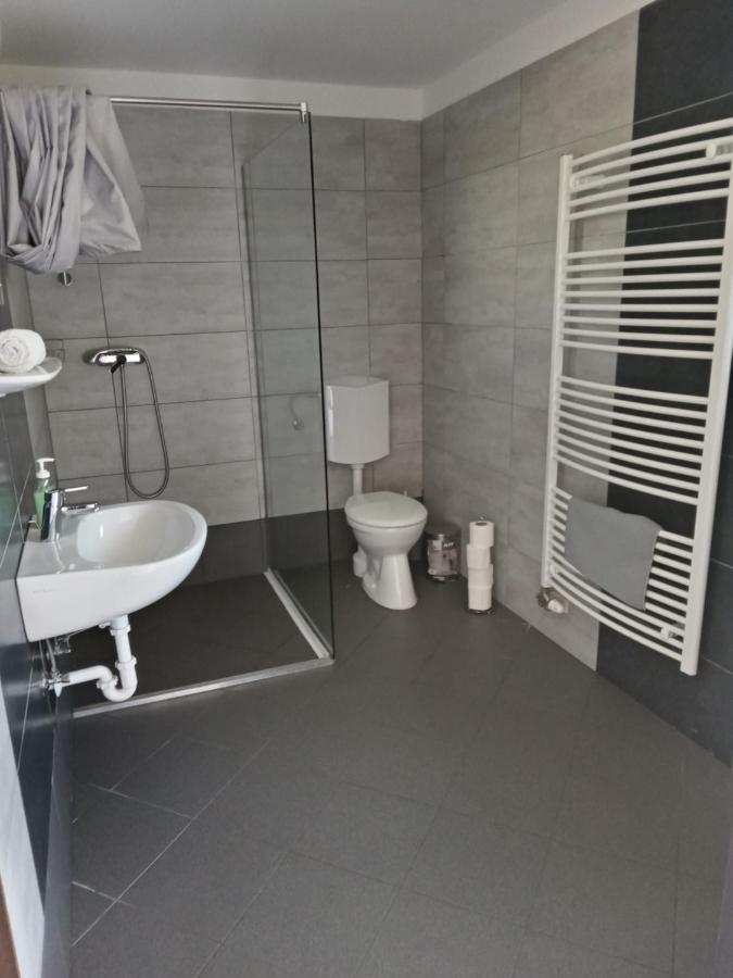 Tiszaliget Apartman Es Szallo Solnok Dış mekan fotoğraf